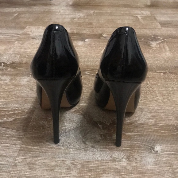 Vince Camino Black Peep Toe Heels - Picture 3 of 3